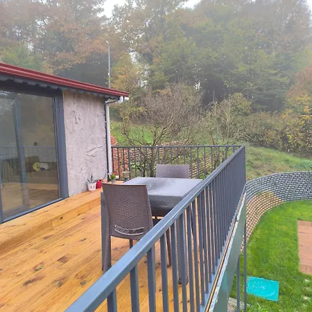 Yesilin Tonlariyla Sarilmis Lueks Holiday home